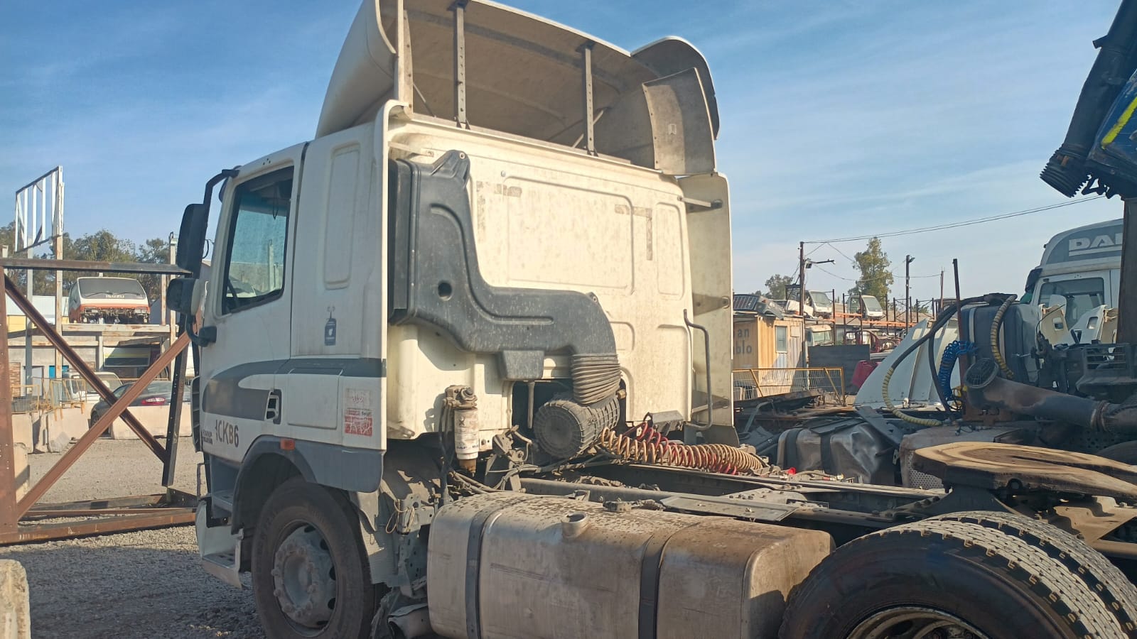 CARROCERíA FRIGORíFICA DAF CF75 FT 2013  USADA  EN DESARME